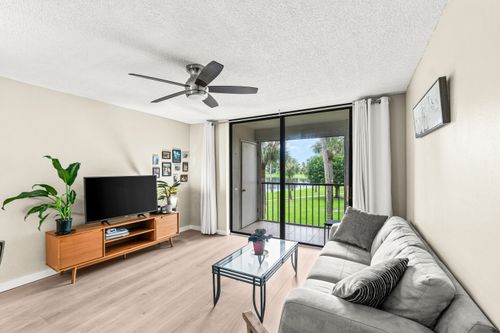 209-5370 Las Verdes Cir, Delray Beach, FL, 33484-9173 | Card Image