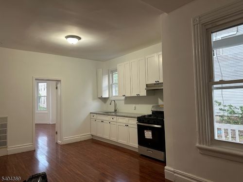 1-247 S 8th St, Newark, NJ, 07103-3686 | Card Image