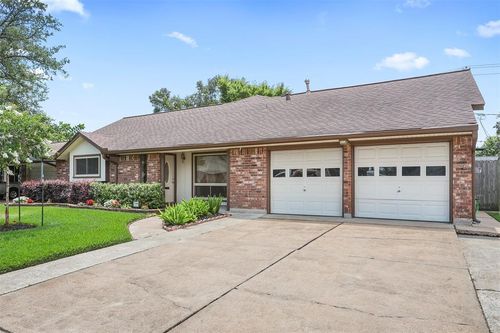 1109 Alan St, Deer Park, TX, 77536-2836 | Card Image