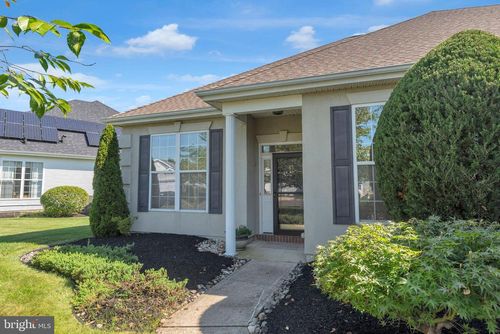 43 Bunker Hill Dr, Allentown, NJ, 08501-1855 | Card Image