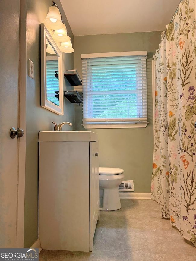75 Valley Dr, House other with 3 bedrooms, 2 bathrooms and 1 parking in Carrollton GA | Image 17