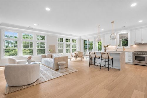 302-9 Compass Way, Westerly, RI, 02891-6309 | Card Image