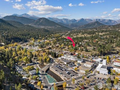 Enjoy the convenience of walking to downtown Estes Park and all the fun things it has to offer...multiple coffee shops, restaurants, beautiful river walk, unique shops and fun festivals. Just minutes to the entrance of RMNP. | Image 3