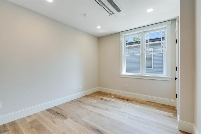 STE-2 - 2 Punchard Ave, Condo with 2 bedrooms, 2 bathrooms and null parking in Andover MA | Image 8