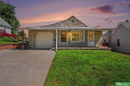 3368 X Street, Omaha, NE, 68107 | Card Image
