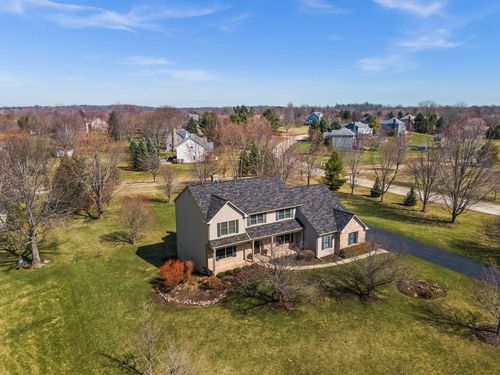 39W228 Hilltop Dr, St. Charles, IL, 60175-6090 | Card Image