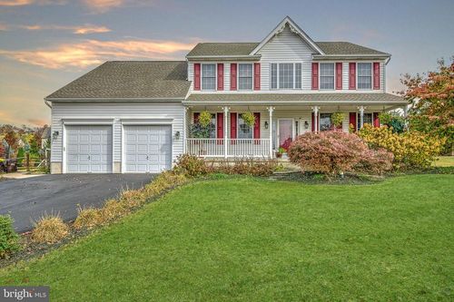 2552 Brooke Road, PENNSBURG, PA, 18073 | Card Image