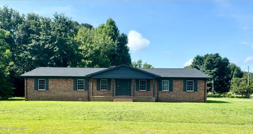 200 Colonial Ave, Clinton, NC, 28328-2306 | Card Image