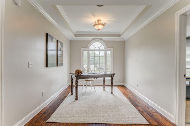 Sitting area at the top of the stairs. | Image 38