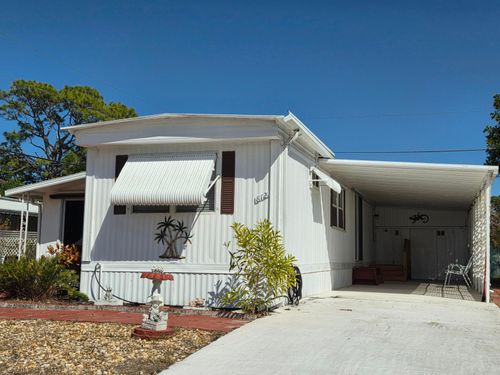 8121 Se Skylark Ave, Hobe Sound, FL, 33455-5940 | Card Image