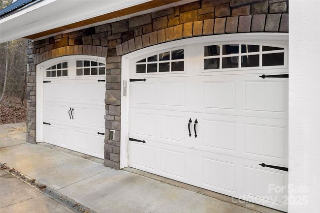 53 Sovereign Ln, House other with 3 bedrooms, 5 bathrooms and null parking in Fairview NC | Image 5