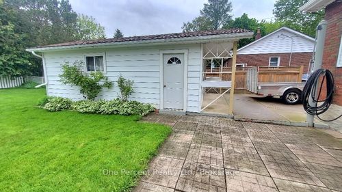 128 Woods St, Stratford, ON, N5A1M4 | Card Image