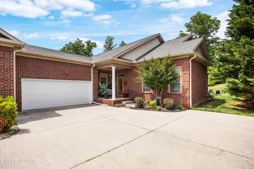 1892 Mountain Dr, Lenoir City, TN, 37772-6980 | Card Image