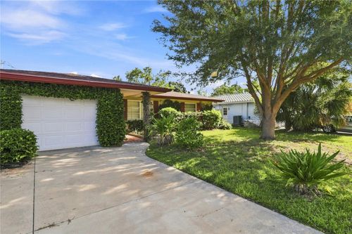 1070 6th Ave Ne, LARGO, FL, 33770-2517 | Card Image