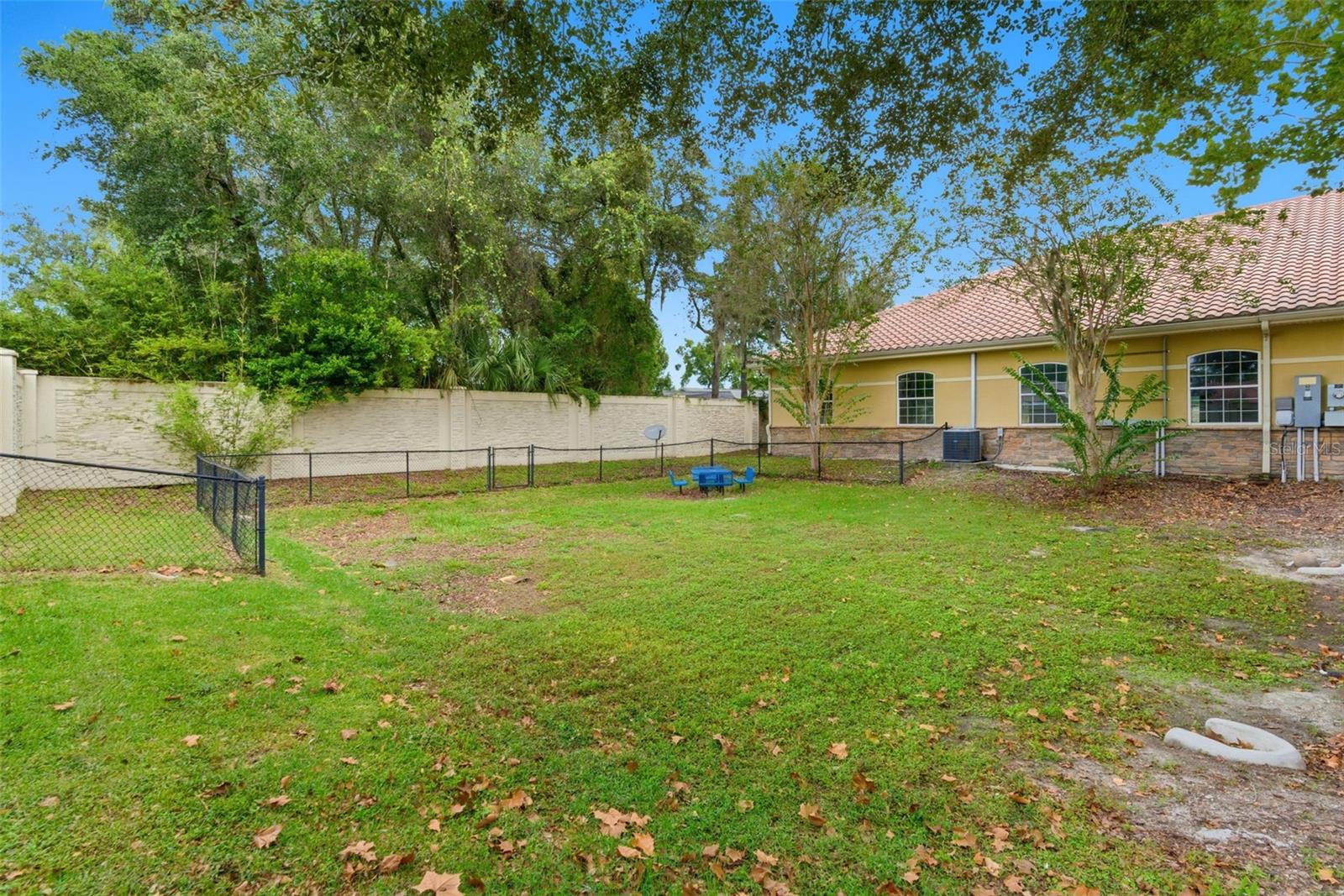 Commercial Lease in LONGWOOD 5