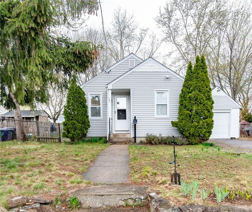 161 Adams St, Warwick, RI, 02888-2706 | Card Image