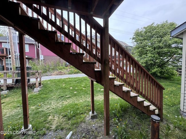Unit B Outside Back Door | Image 42