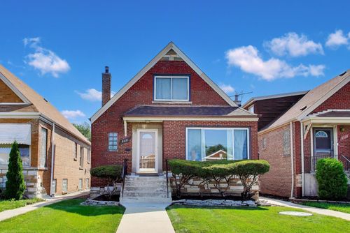 8221 S Troy St, Chicago, IL, 60652-3443 | Card Image