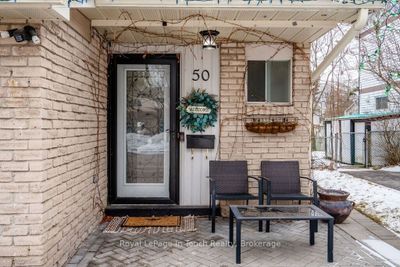 50 Kipling Pl, Home with 3 bedrooms, 2 bathrooms and 3 parking in Barrie ON | Image 3