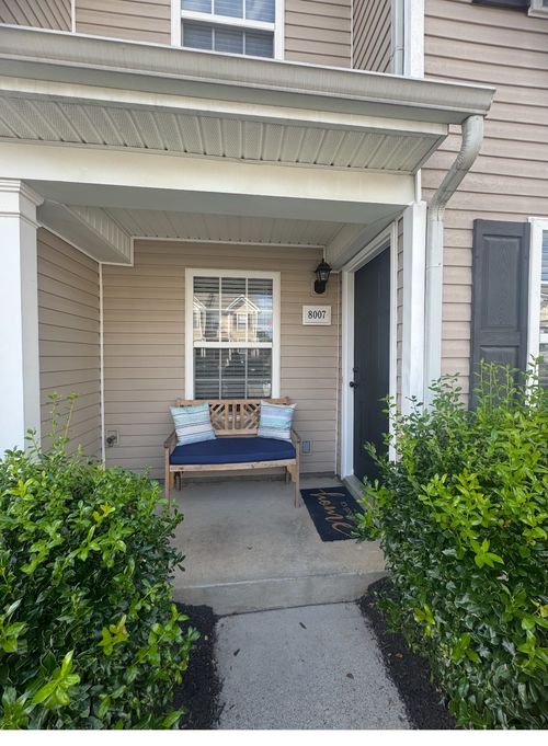 8007 Logan Dr, La Vergne, TN, 37086-3488 | Card Image