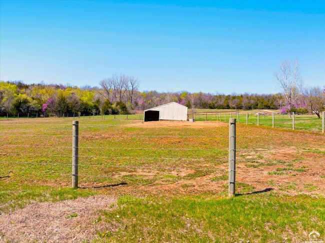 11096 43 Rd St, Home with 3 bedrooms, 3 bathrooms and null parking in Perry KS | Image 49