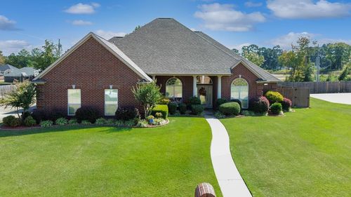 1018 Brown Dr, Wake Village, TX, 75501-8648 | Card Image