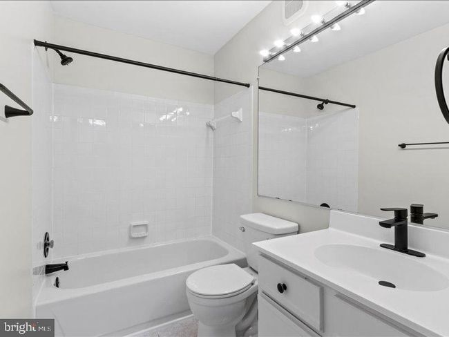 APT-128 - 14067 Vista Dr, Condo with 2 bedrooms, 2 bathrooms and null parking in LAUREL MD | Image 10
