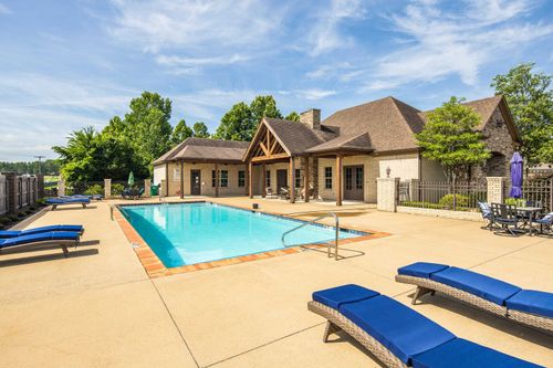460 Cherokee Cir, Oakland, TN, 38060-5187 | Card Image