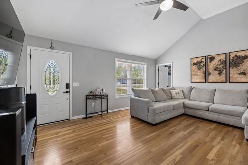 3084 Bowker Rd, Charlotte, TN, 37036-5349 | Card Image