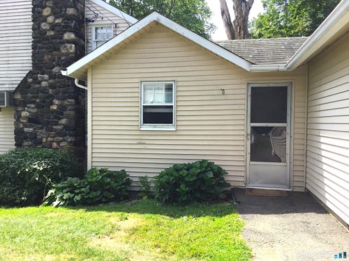 18 East Ln, New Fairfield, CT, 06812-2913 | Card Image