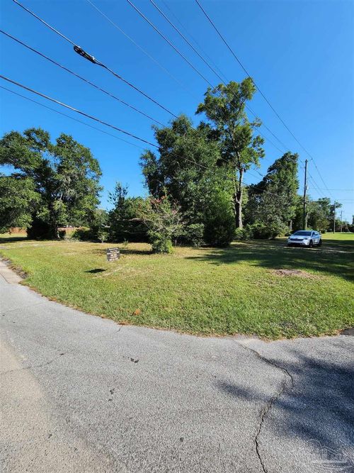 7650 Tippin Ave, Pensacola, FL, 32514-6349 | Card Image