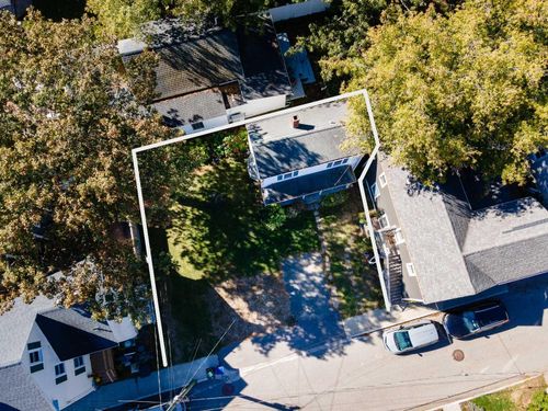 92 Brewster St, Portsmouth, NH, 03801-3965 | Card Image