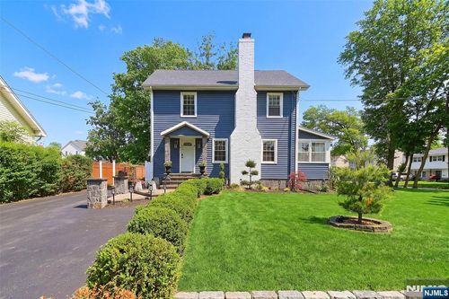 475 Albert Pl, New Milford, NJ, 07646-2801 | Card Image