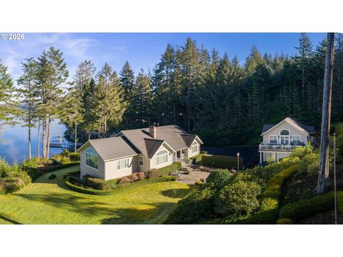 83474/83431 Woodland Ln, Florence, OR, 97439 | Card Image
