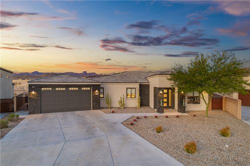 2717 Port Isabel Way, Bullhead City, AZ, 86429-6006 | Card Image