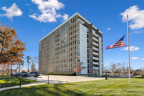 apt-307-2222 1st Ave Ne, Cedar Rapids, IA, 52402-6371 | Card Image