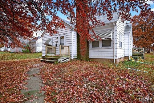 409 Steinhagen Rd, Warrenton, MO, 63383-1615 | Card Image