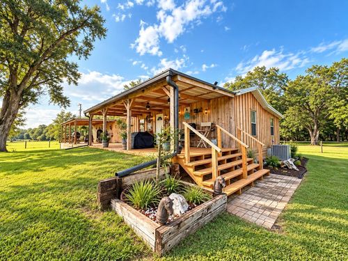 1042 Arbuckle Branch Rd, Sebring, FL, 33870-6810 | Card Image