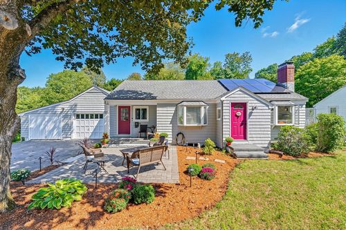 27 Joclyn Ave, Framingham, MA, 01701-4441 | Card Image
