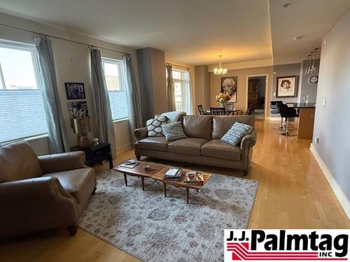 apt-510-1403 Farnam St, Omaha, NE, 68102-2251 | Card Image