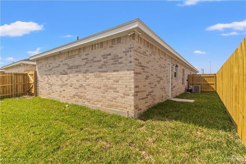apt-4-2804 E Israel Ave, Mission, TX, 78573-9533 | Card Image