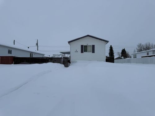 5208 52 Ave, Valleyview, AB, T0H3N0 | Card Image