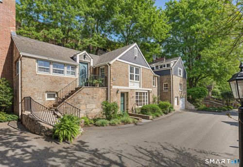 1-3 Valley View Rd, Norwalk, CT, 06851-1032 | Card Image