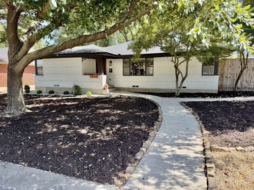 6404 E Lovers Ln, Dallas, TX, 75214-2227 | Card Image