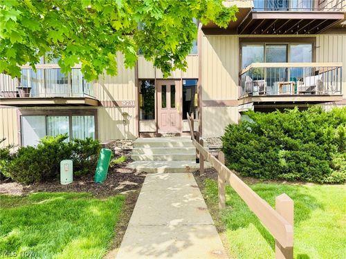 m31-9731 Sunrise Blvd, North Royalton, OH, 44133-3445 | Card Image