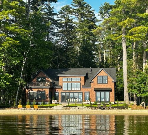 32 Hutchins Rd, Raymond, ME, 04071-6745 | Card Image