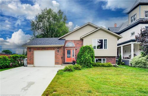 235 Binning St W, Listowel, ON, N4W1G4 | Card Image