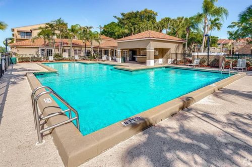 302-1068 N Benoist Farms Rd, West Palm Beach, FL, 33411-9361 | Card Image
