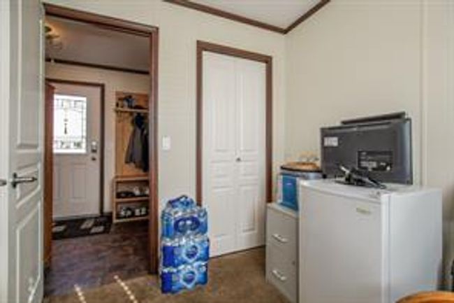 2300 13 St N, Home with 3 bedrooms, 2 bathrooms and 2 parking in Lethbridge AB | Image 20