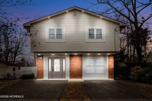 134 Shady Lane Dr, Lakewood, NJ, 08701-2351 | Card Image